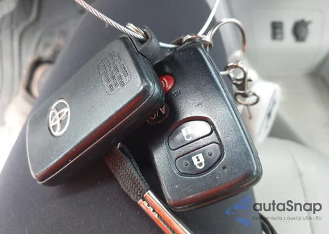 2010 Toyota Prius Iv из США, поврежденный, VIN JTDKN3DUXA0145153